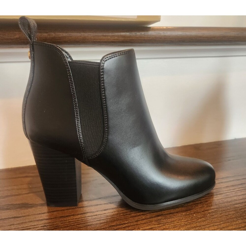 NIB-Michael Kors Evaline Heeled Booties Black Leather Ankle Boots Block Heel - 7 - Picture 10 of 13